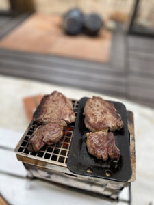 ステーキの焼き上がり
