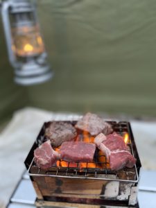 ステーキを焼く