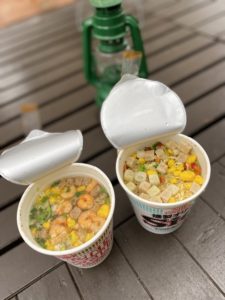 水だしカップ麺