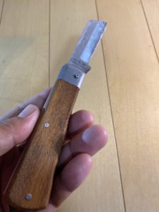 電工ナイフ