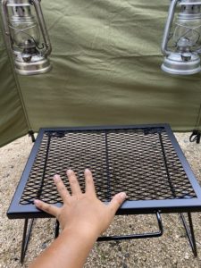 ヨーラーのメッシュテーブル