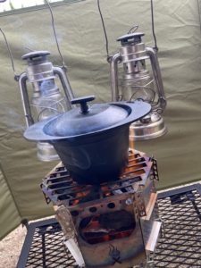 ヨーラーのメッシュテーブル