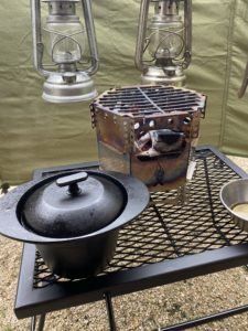 ヨーラーのメッシュテーブル