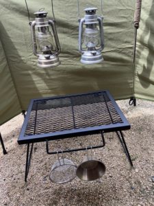 ヨーラーのメッシュテーブル