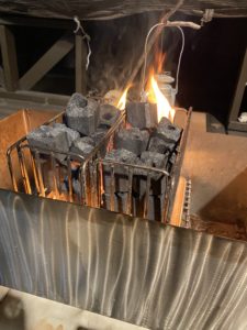 ロウリュで火起こし