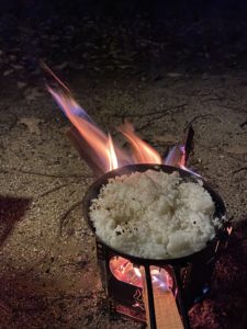 ニトリのちびパンでガーリックライス