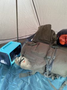 テント内の様子