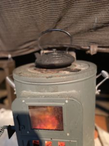 天板が汚れたクッキングストーブ