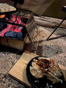 信栄食品　ぎょうざのみせ　さくら