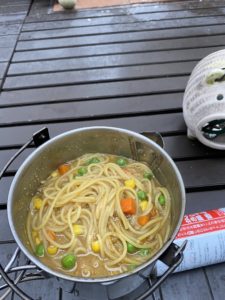 スノーピーク「ケトルNO1」で作るキーマカレーパスタ