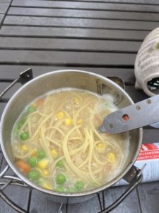 スノーピーク「ケトルNO1」で作るキーマカレーパスタ