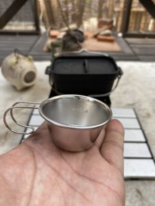 Measuringcup with hook