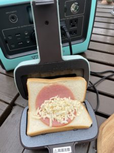 Toffy「ハーフホットサンドメーカー」