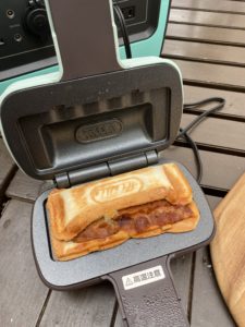 Toffy「ハーフホットサンドメーカー」