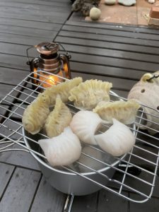 クッカーを蒸し器代わりにする