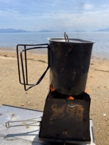 ネイチャーストーブで調理をする