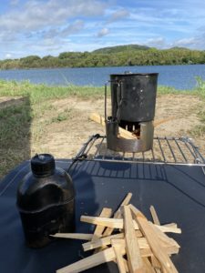 キャンティーンセットで湯を沸かす