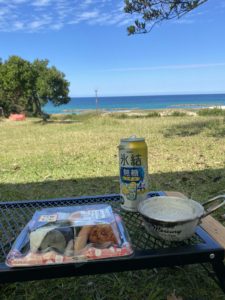 お昼のキャンプ飯