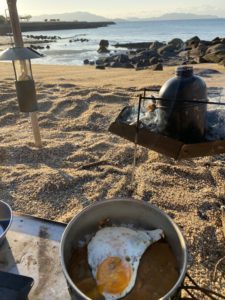 目玉焼きカレー