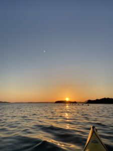 キャンプ地に到着