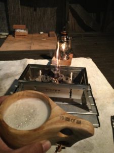 Vicopoの焚火台で火起こし