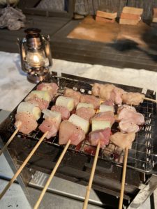 キャンプ飯で焼鳥