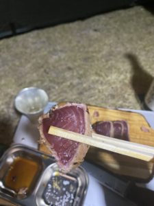 土佐料理「司」のカツオのタタキ