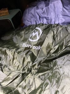 寝袋の中身