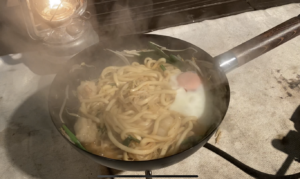 ホルモンうどん