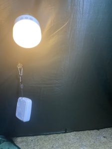 ランタンを下げる