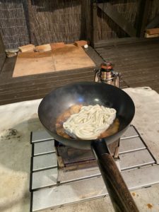 冷凍うどん投入