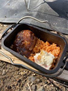 キャンプ飯