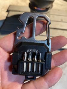 野営向きな便利なLEDランタン