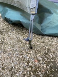 BUNDOK ソロドームに付属しているペグが曲がる