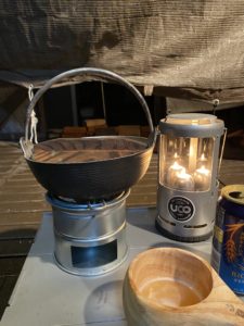 尾上製作所のミニかまどを固形燃料で使ったとき五徳の組み方で燃焼効率が落ちる