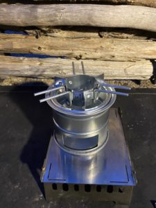 尾上製作所のミニかまどの地面養生