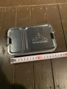 モンベルコラボのキャンプツールBOXのサイズを計測