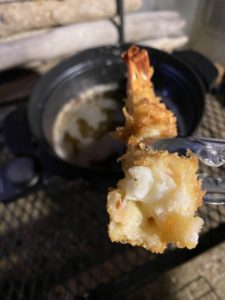 ひらめ君のおさかな横丁のジャンボエビフライの断面