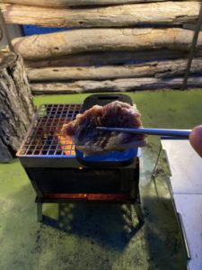 カナダビーフを焼く