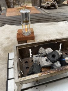 Vicopoの焚火台で火起こし