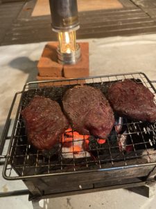 ステーキが焼ける