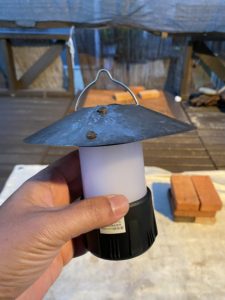 フラットリフレクターを付けたLEDランタン