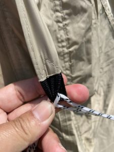 フィールドドアのパップテントの縫製