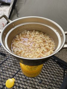 Hawk Zing スーパーポータブル チタンでラーメンを作る