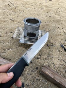 ユニフレームのブッシュクラフトナイフ