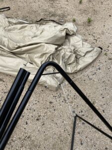 40日張り続けたFIELDOORのパップテントの様子