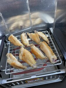 電気網焼き大将で焼く焼鳥