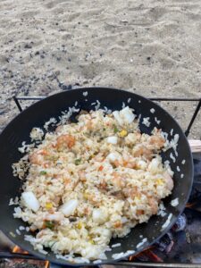 キャンプで作る海鮮ピラフ