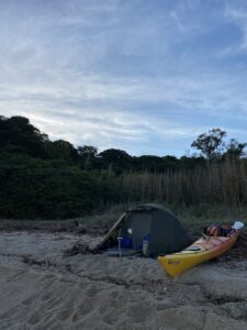 離島キャンプの設営した様子