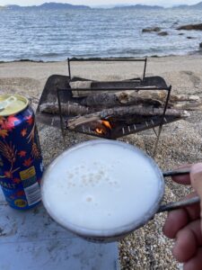 まっこりカップで乾杯